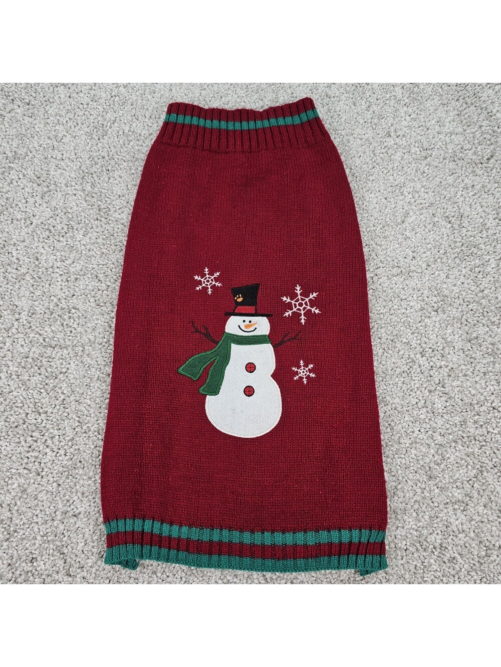 Petco Christmas Winter Sweater Embroidered Snowman Tagged XL Measures Medium